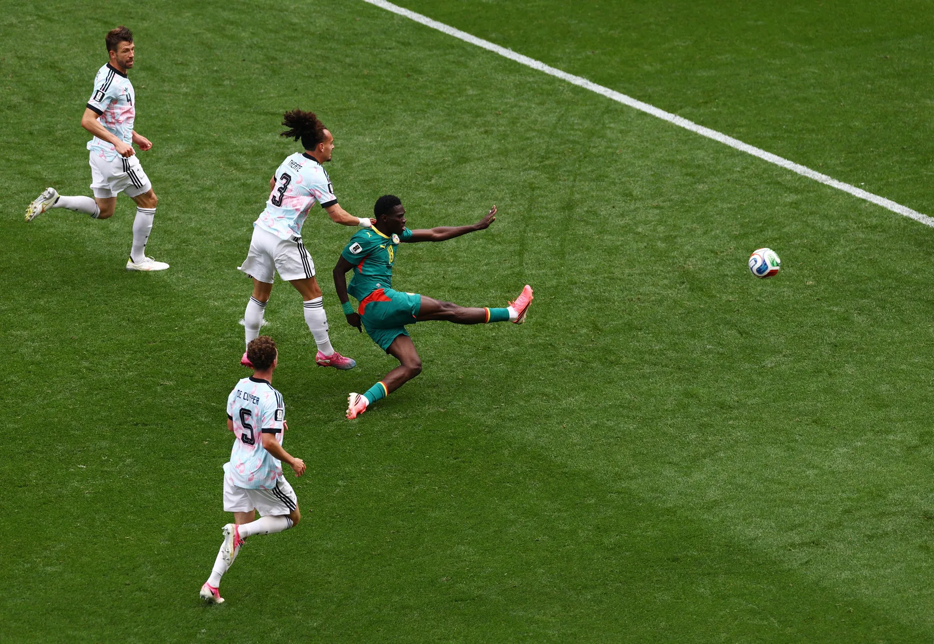 (VIDEO) GOOL! Sjajni Senegal "nokautirao" Belgiju, maestralna asistencija Niakhatea