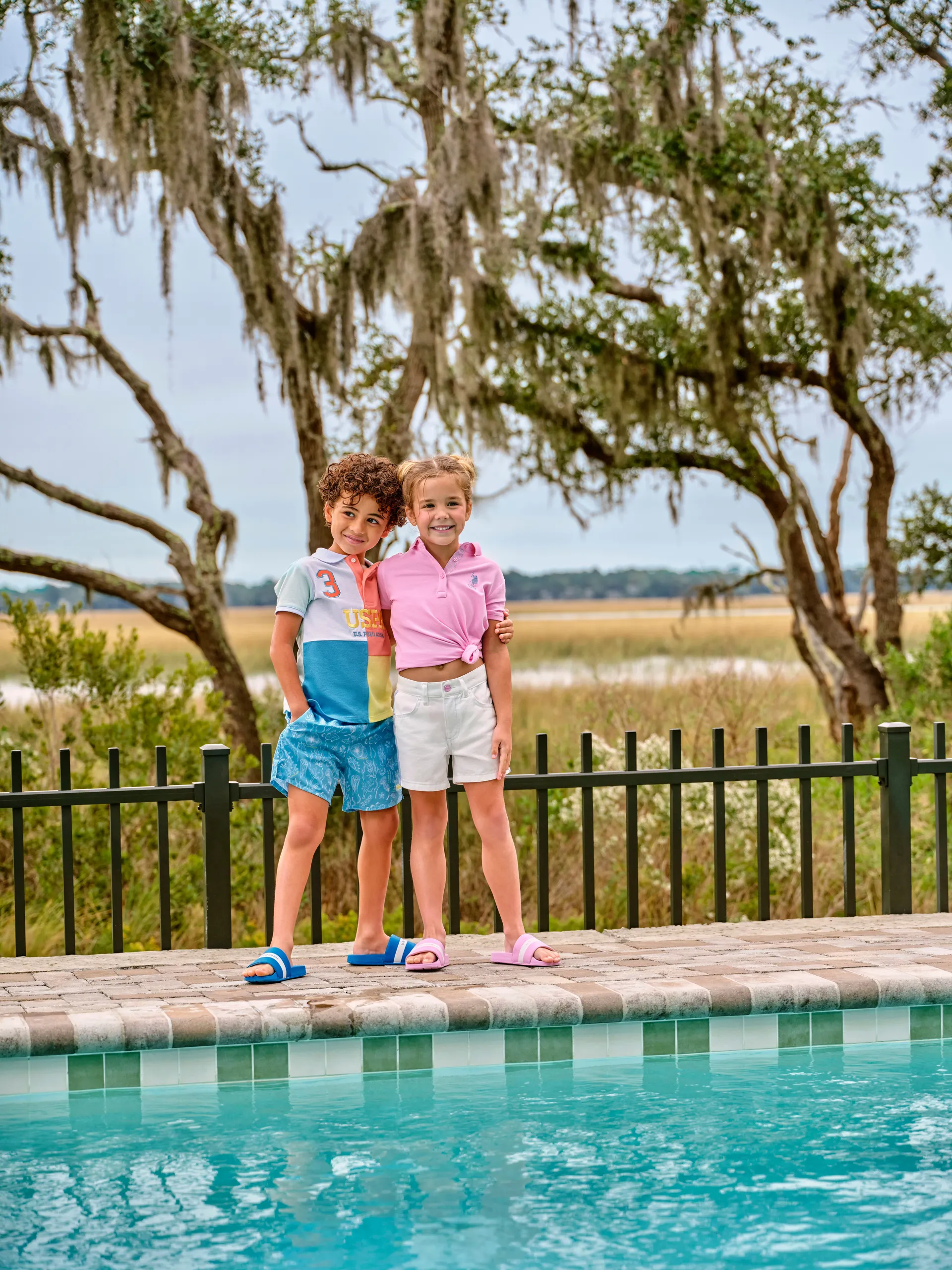 The Dunlin | Charleston, South Carolina | October 2025 | Lifestyle photography of model(s) on location.  (USAGE: FULL GLOBAL RIGHTS ACROSS ALL PLATFORMS, EXPIRES January 15, 2028)