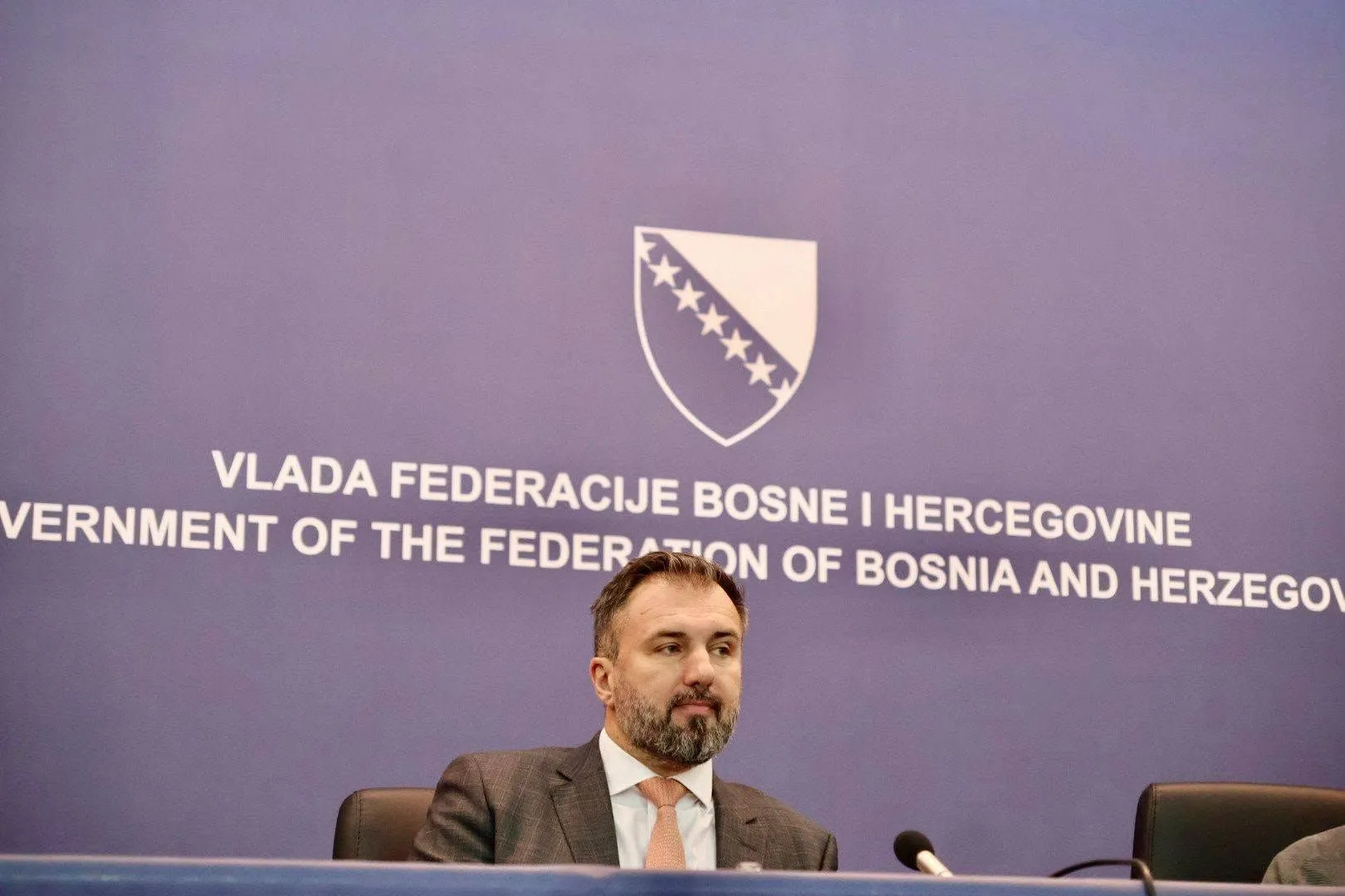 Stojanović: Armija RBiH je branila svoju državu, a režim u RS veliča počinitelje genocida