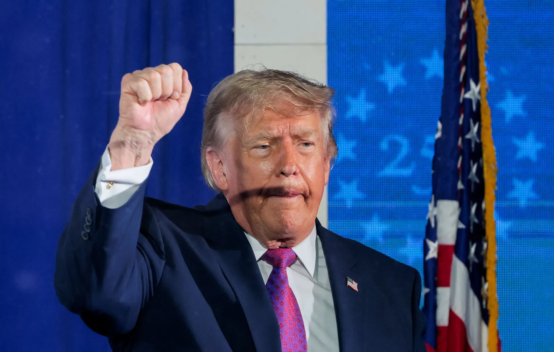Trump upozorio na "komunističku prijetnju" i pozvao na protjerivanja
