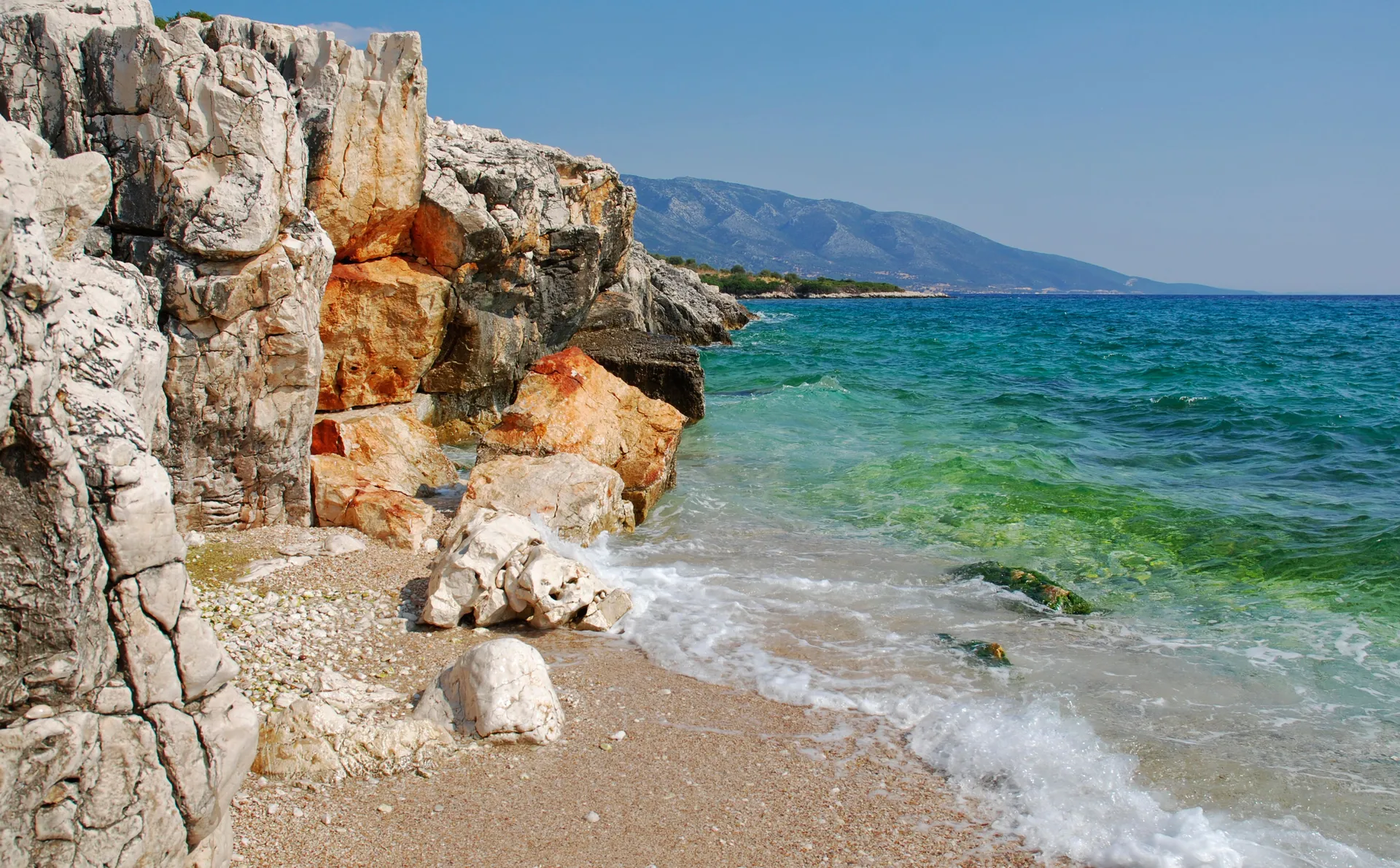 Dva skoka, dvije teške nesreće: Policija nakon jezivih scena na plaži uputila hitan apel