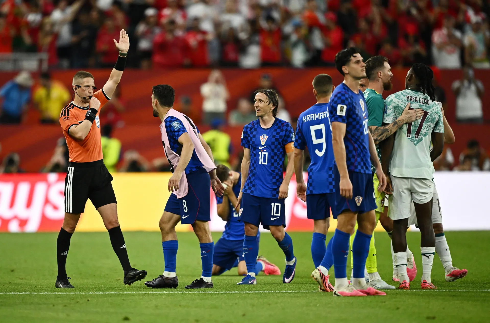 FIFA riješila dileme, evo da li će arbitar sa meča Hrvatska - Portugal i dalje suditi SP