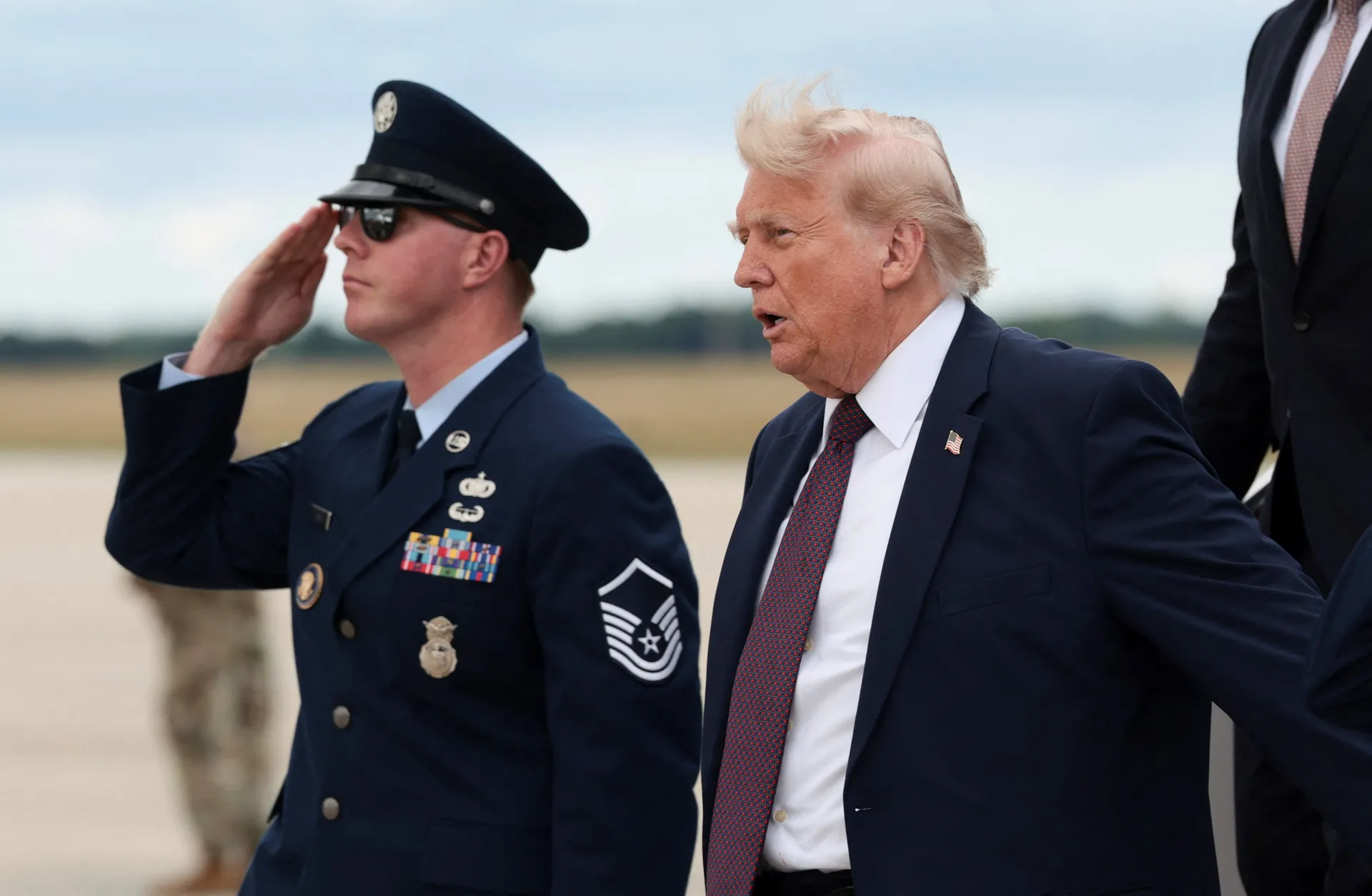 Trump ponovo o Grenlandu:  Trebao bi biti pod kontrolom SAD-a