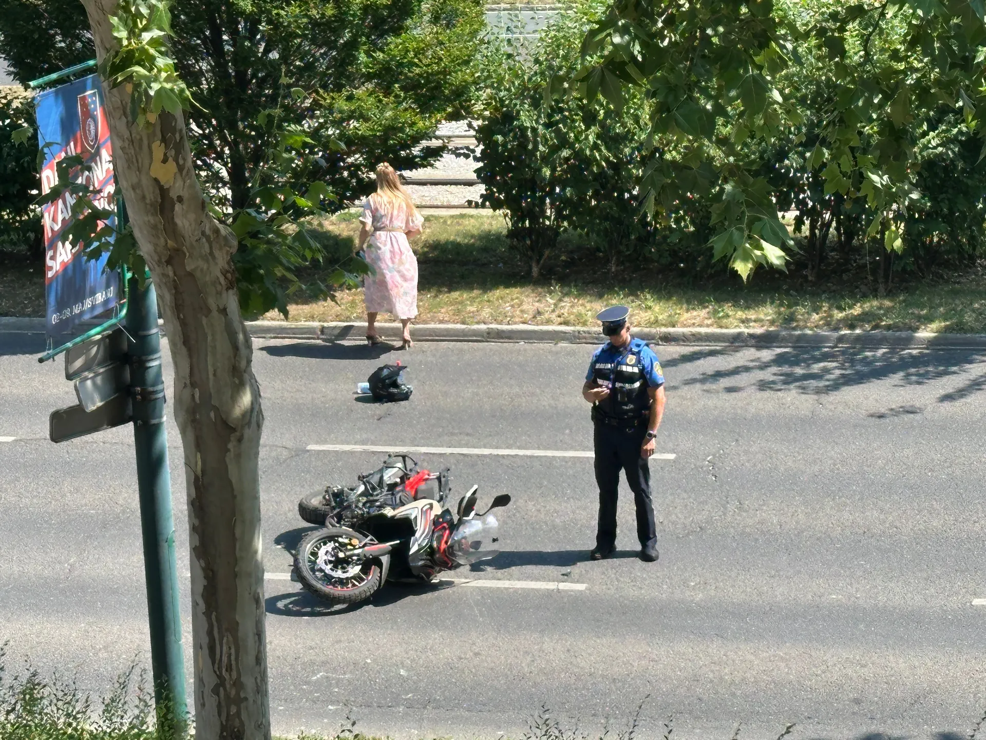 (FOTO) Sudar automobila i motocikla u Sarajevu, motociklista upućen na KUM