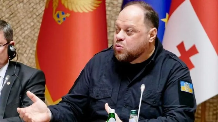 I Stefančuk i Rešetnjikov i Hamnei i Netanjahu: Na koliko stolica sedi Srbija