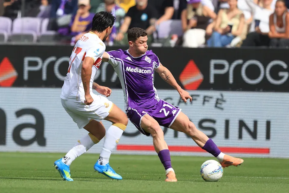 Schalke pregovara s Fiorentinom, Gosens bi mogao stići za simboličan iznos