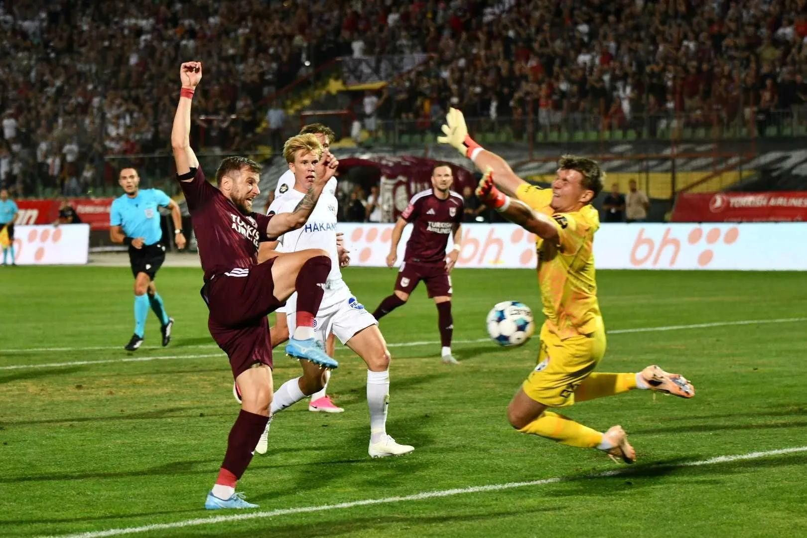 (FOTO) Sarajevo se u finišu spasilo protiv Intera, Barišić heroj Bordo tima