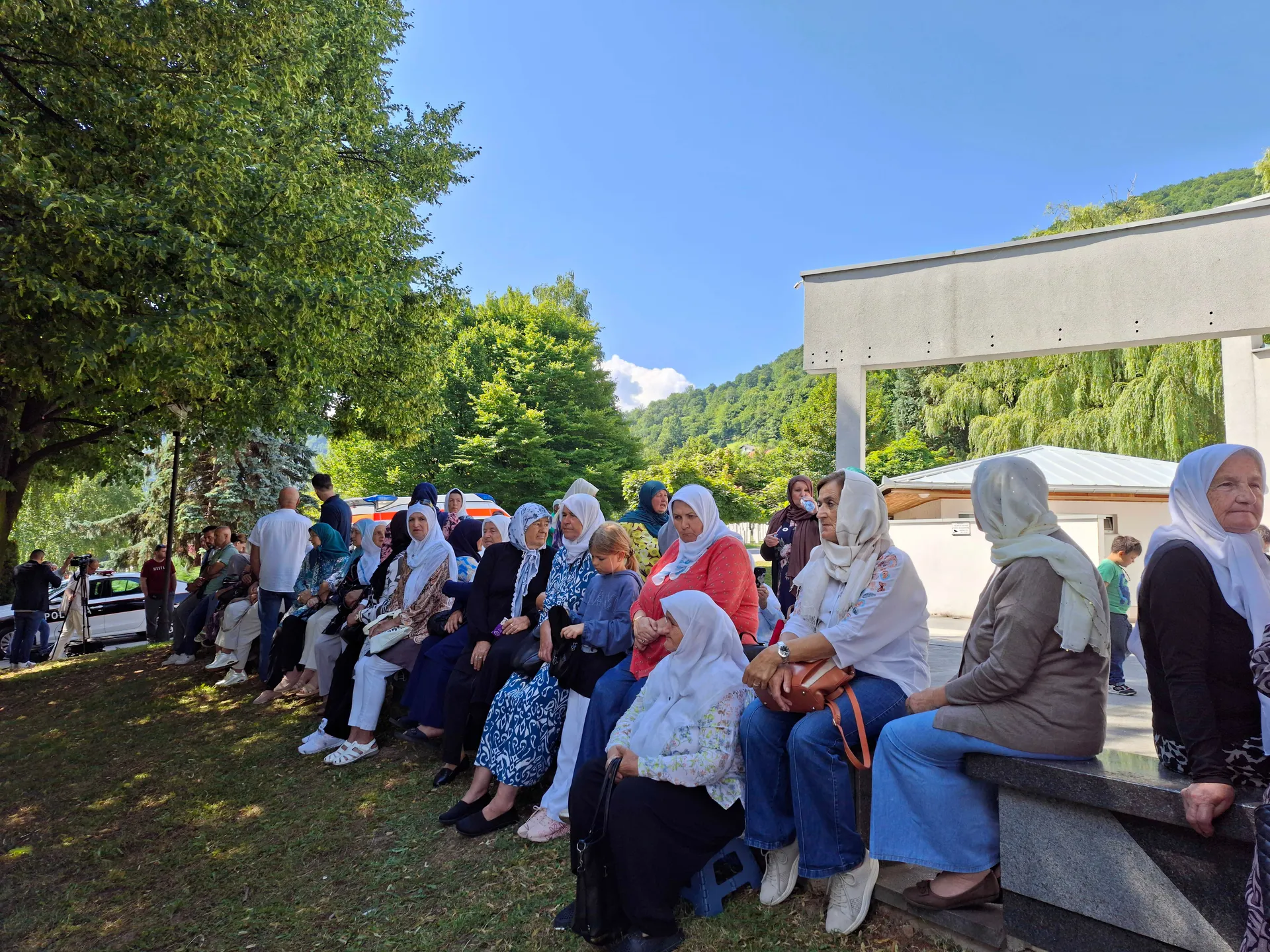 Posmrtni ostaci 10 žrtava genocida u Srebrenici ispraćeni su iz Visokog