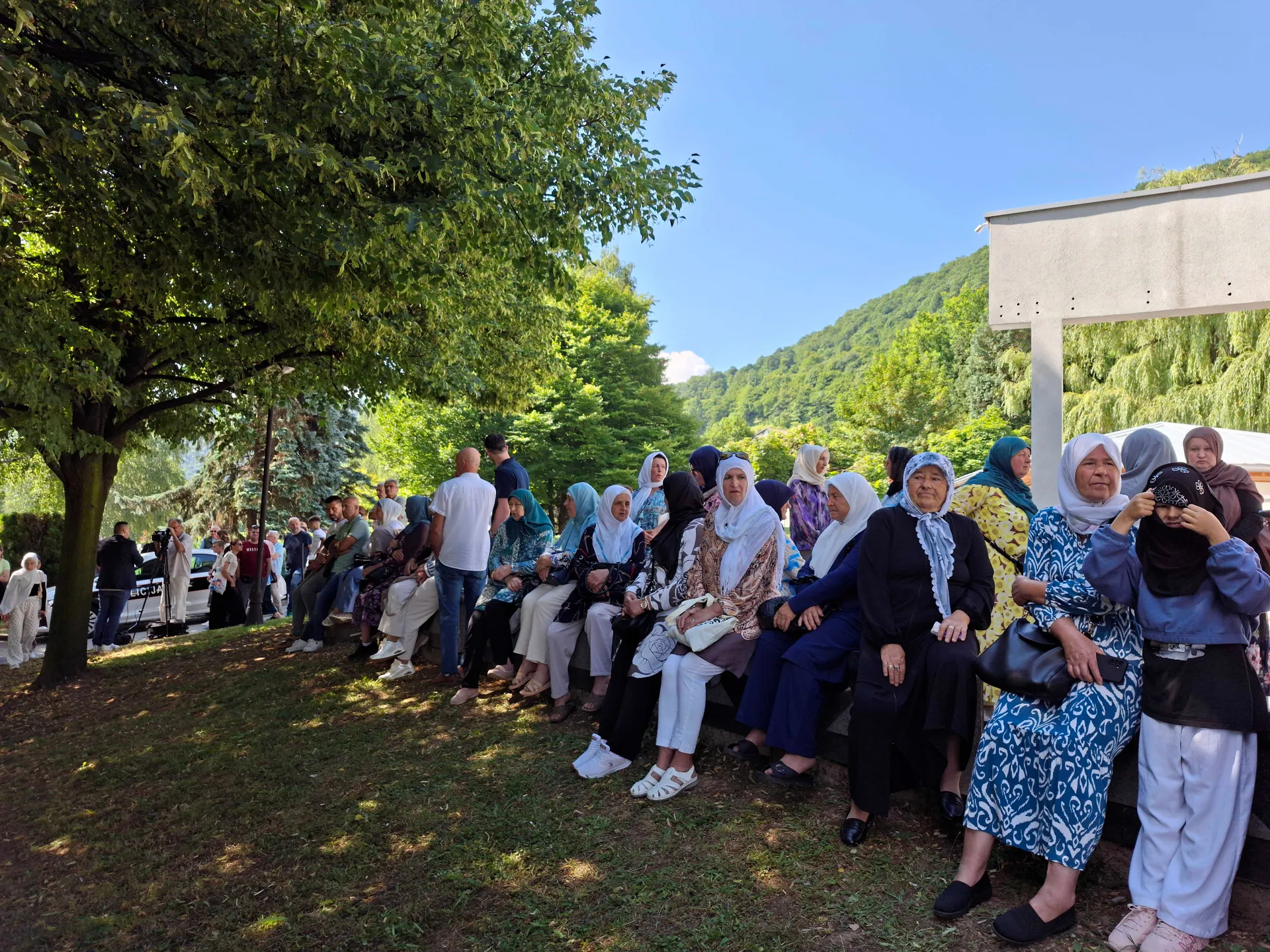 Posmrtni ostaci 10 žrtava genocida u Srebrenici ispraćeni su iz Visokog
