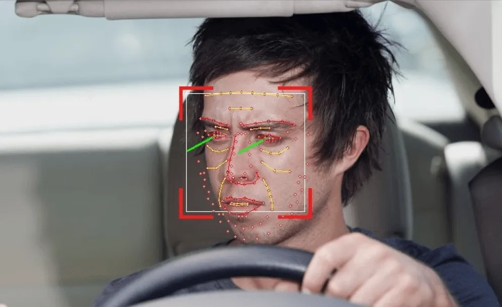 Od sada svaki novi automobil u EU ima kameru koja prati vozača