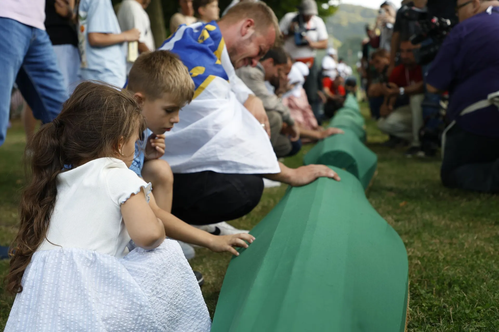 Tabuti žrtava genocida preneseni do Musale u Potočarima