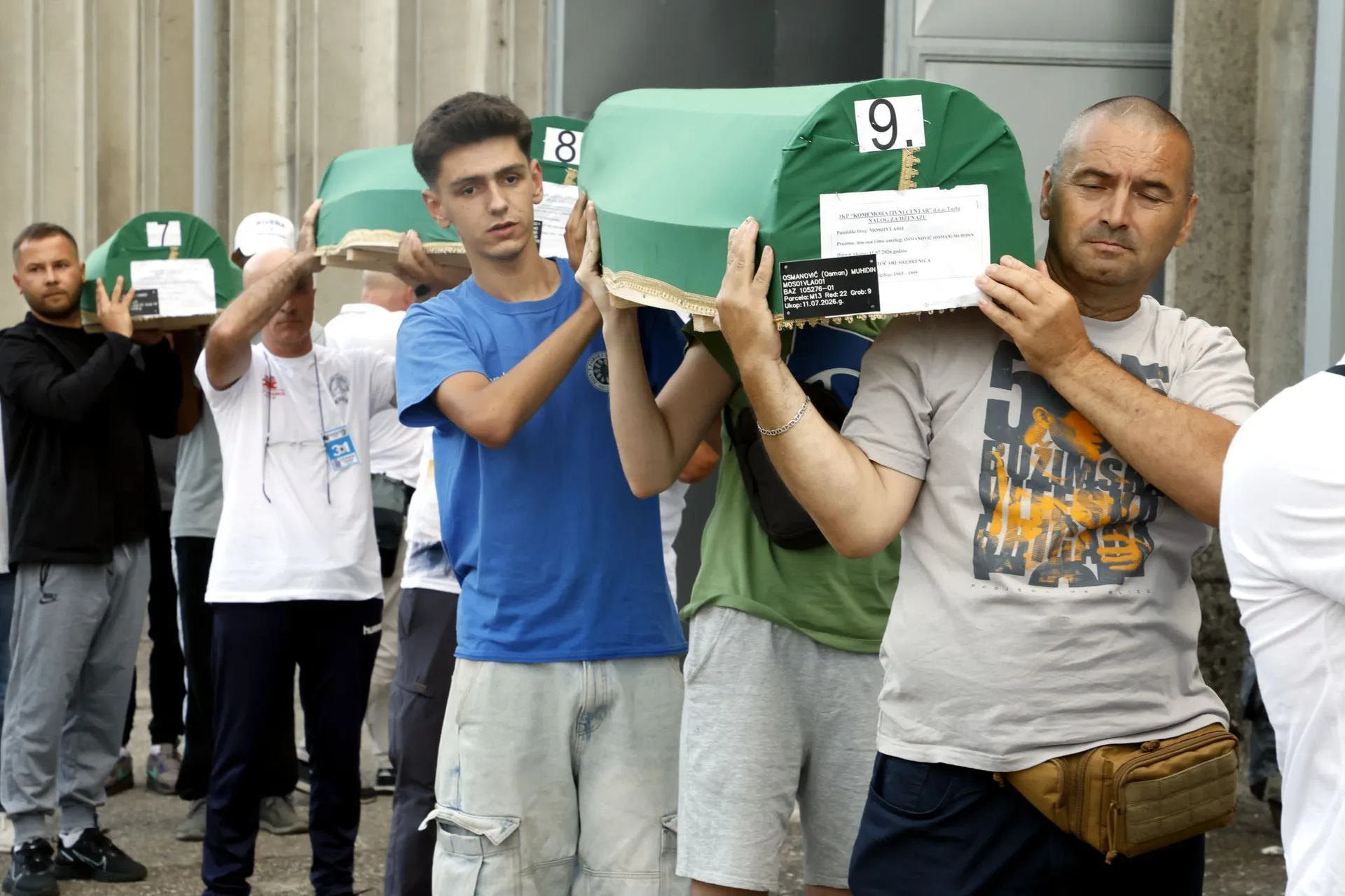Tabuti žrtava genocida preneseni do Musale u Potočarima