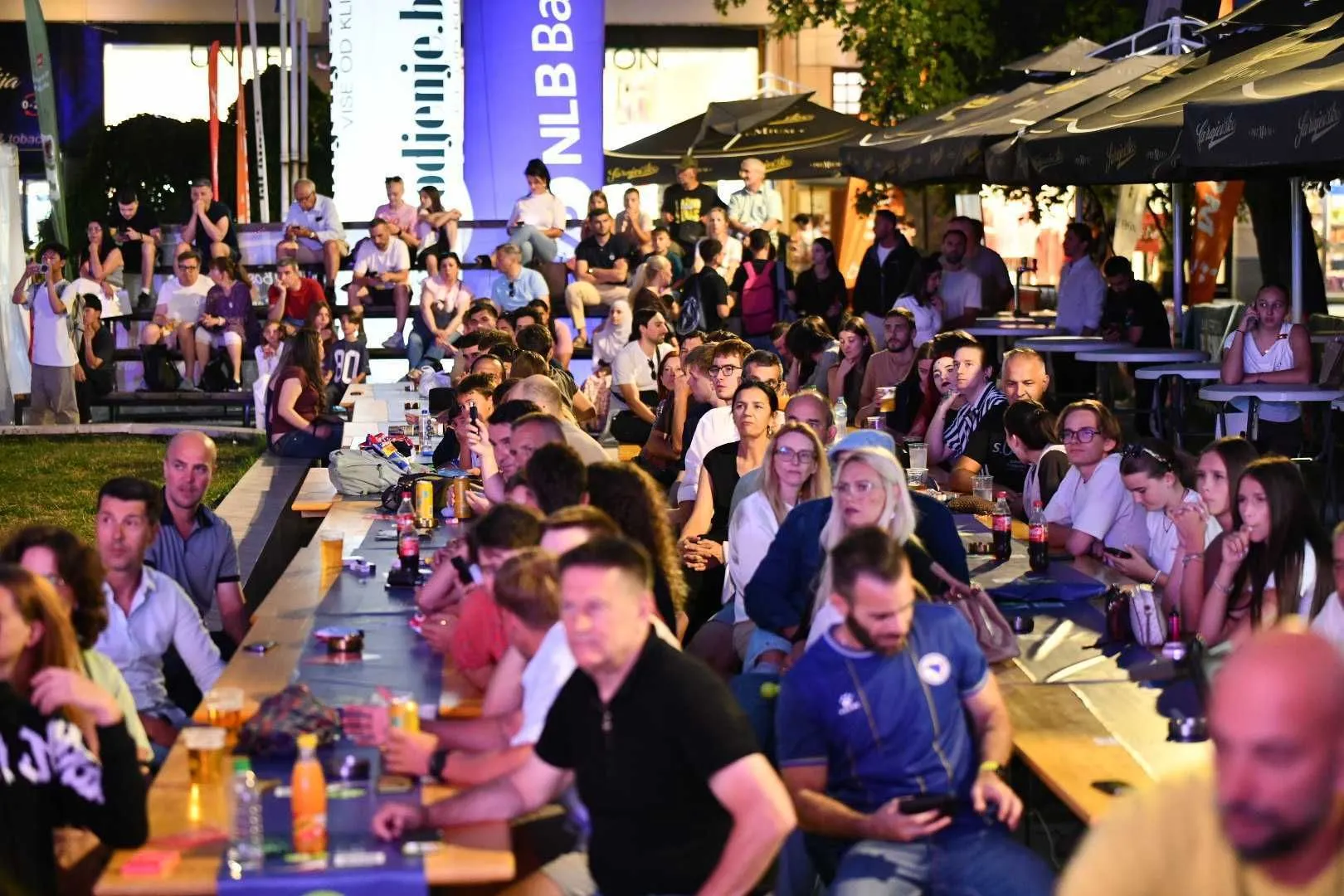 Navijači Španije i Belgije napravili pravi šou u fan zoni "I am from Bosnia"