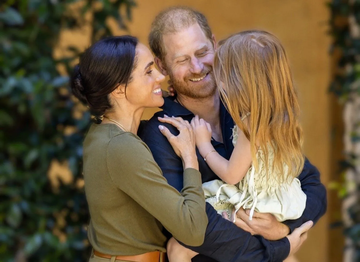 Princ Harry je već u Londonu, stižu li mu uskoro Meghan i djeca?
