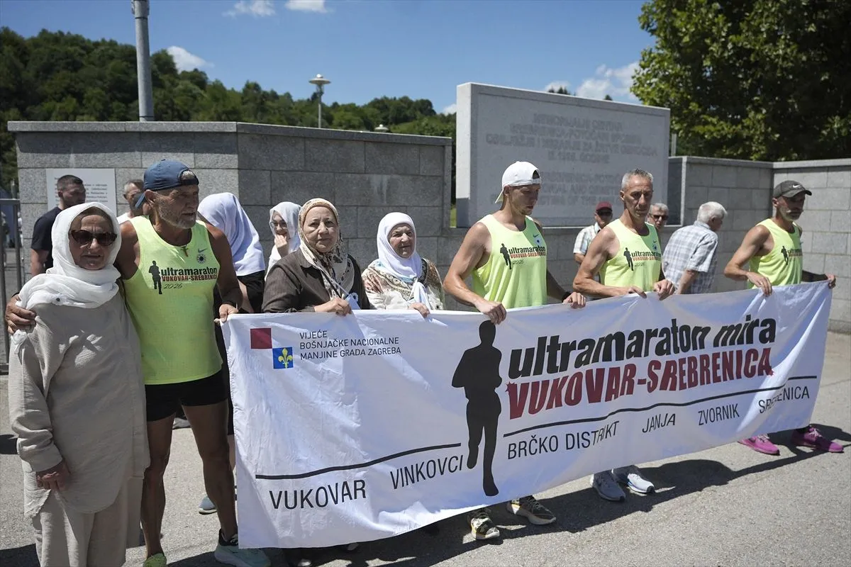 Ultramaratonci iz Vukovara stigli u Potočare