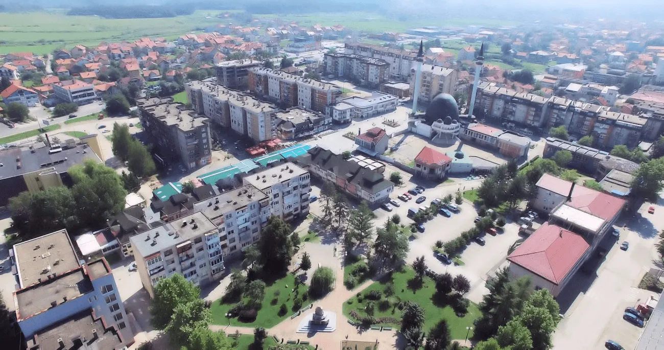 Ovaj grad u BiH ima više od 150 milionera, ali i dalje nema riješene vodu i kanalizaciju