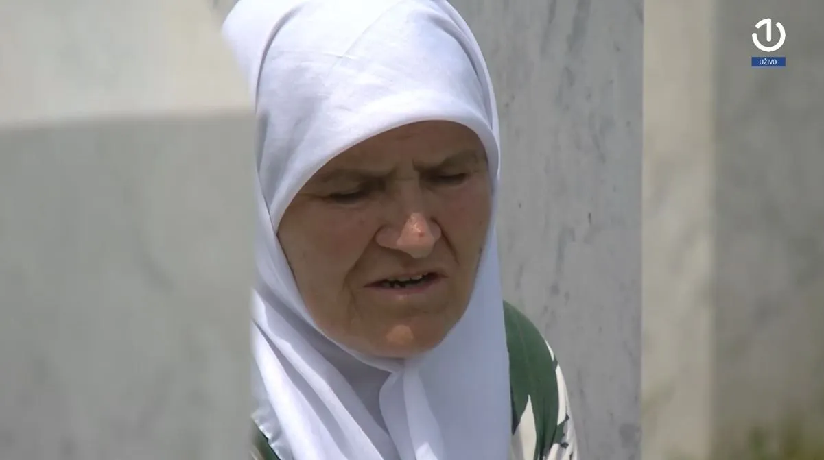 Klanjana dženaza za 10 žrtava genocida u Srebrenici