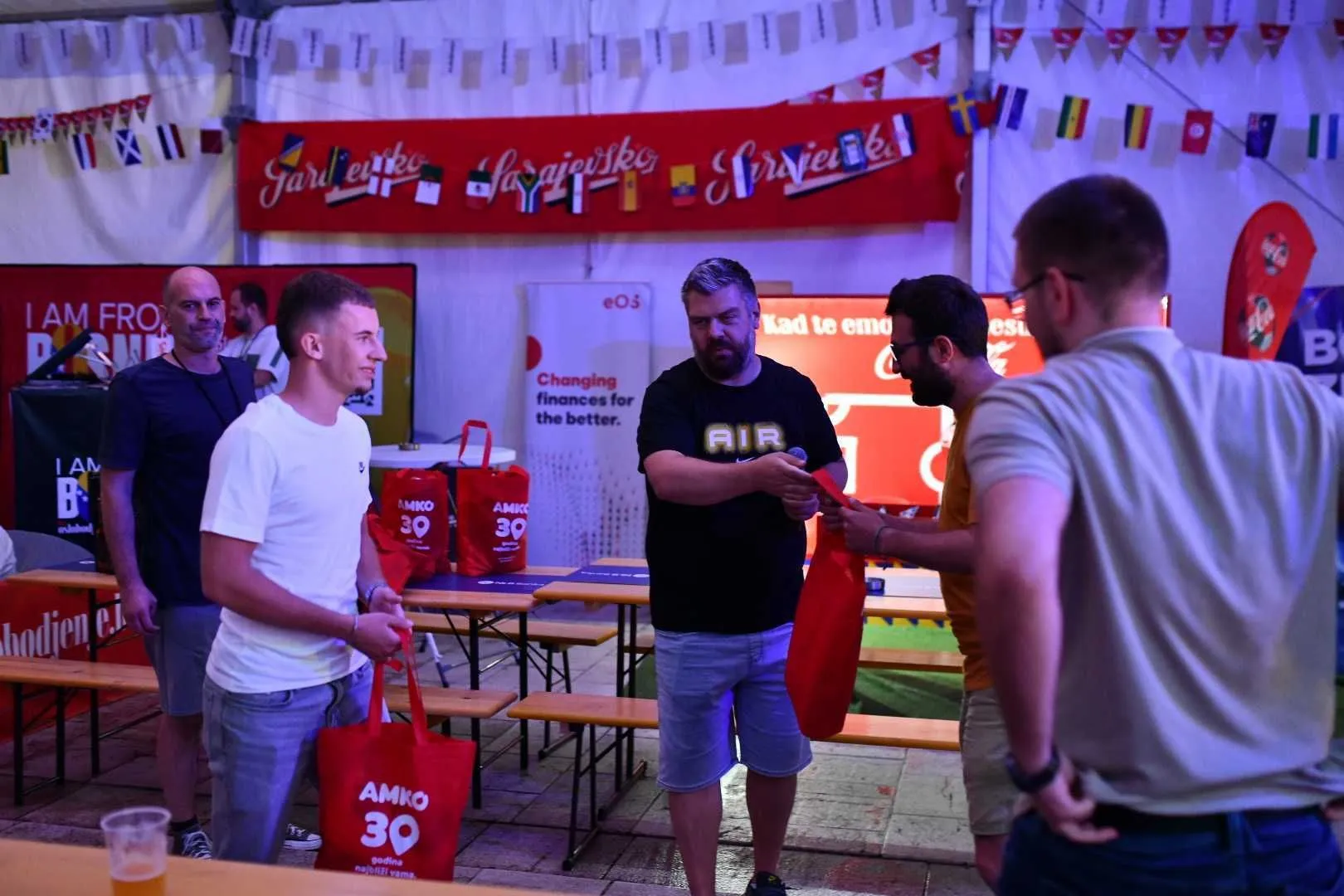 Hydration break, kviz "Oslobodi znanje", fan zona, I am From Bosnia