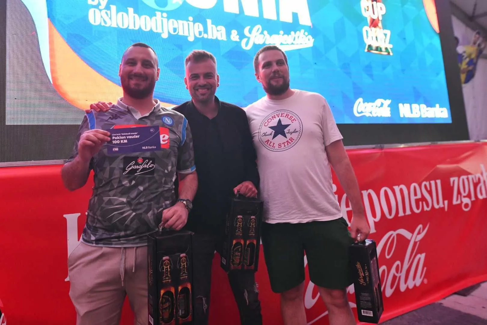 (FOTO i VIDEO) Okončan kviz "Oslobodi znanje", ove ekipe osvojile su prva tri mjesta