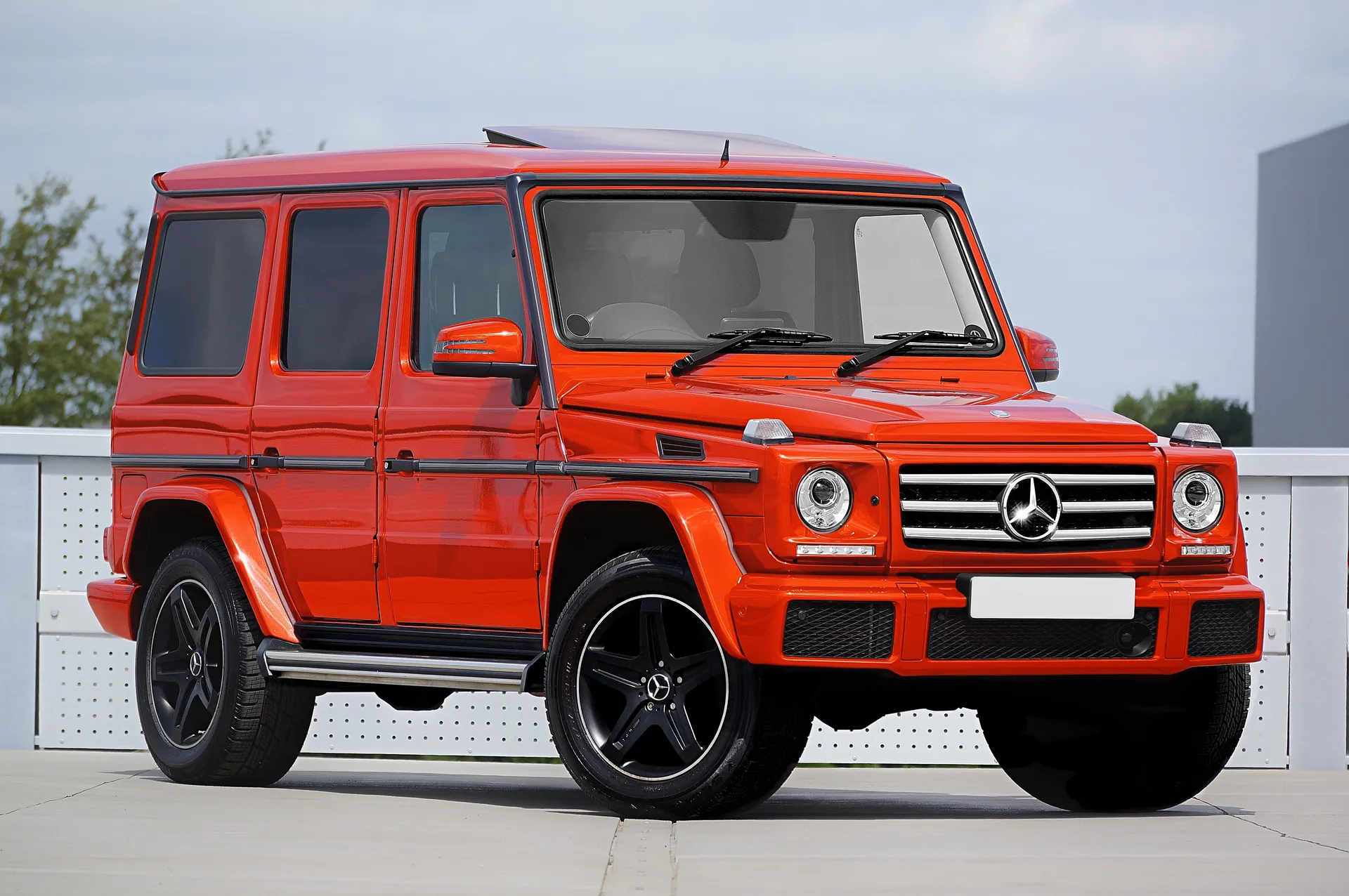 Znate li šta znači linija sa strane kod Mercedesa G-klase? Razbijen popularni mit