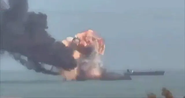 (VIDEO) Iran gađao dva tankera u Hormuškom moreuzu, jedna osoba poginula