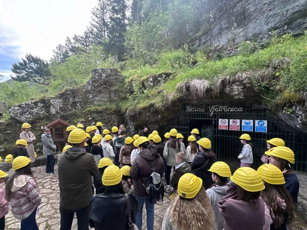 Ravno postaje turistička atrakcija