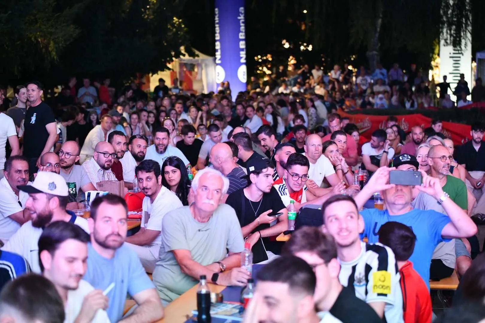 U Sarajevu kao na tribinama u Atlanti