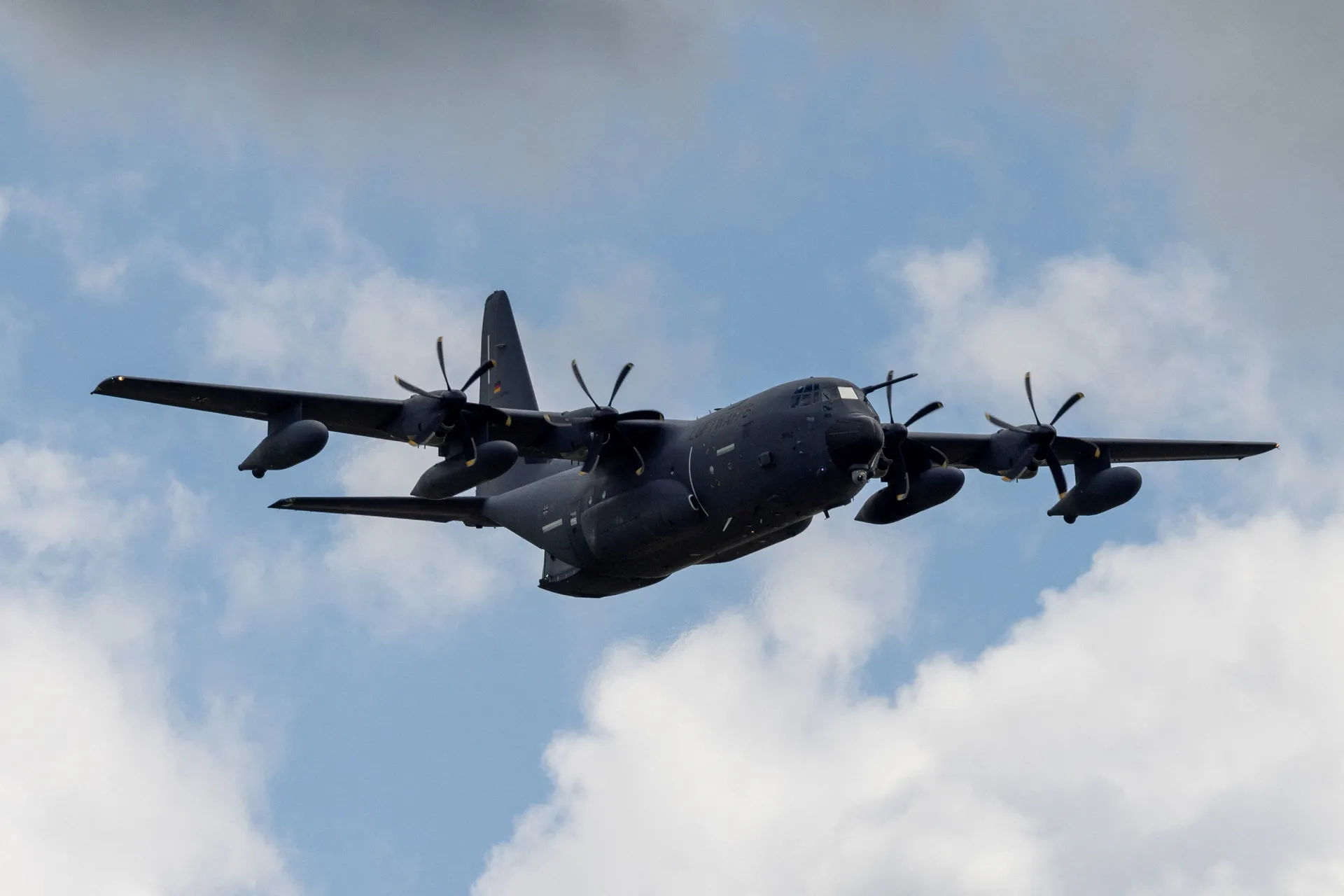 Šta je radio rijedak vojni avion Jordana na aerodromu u Beogradu?