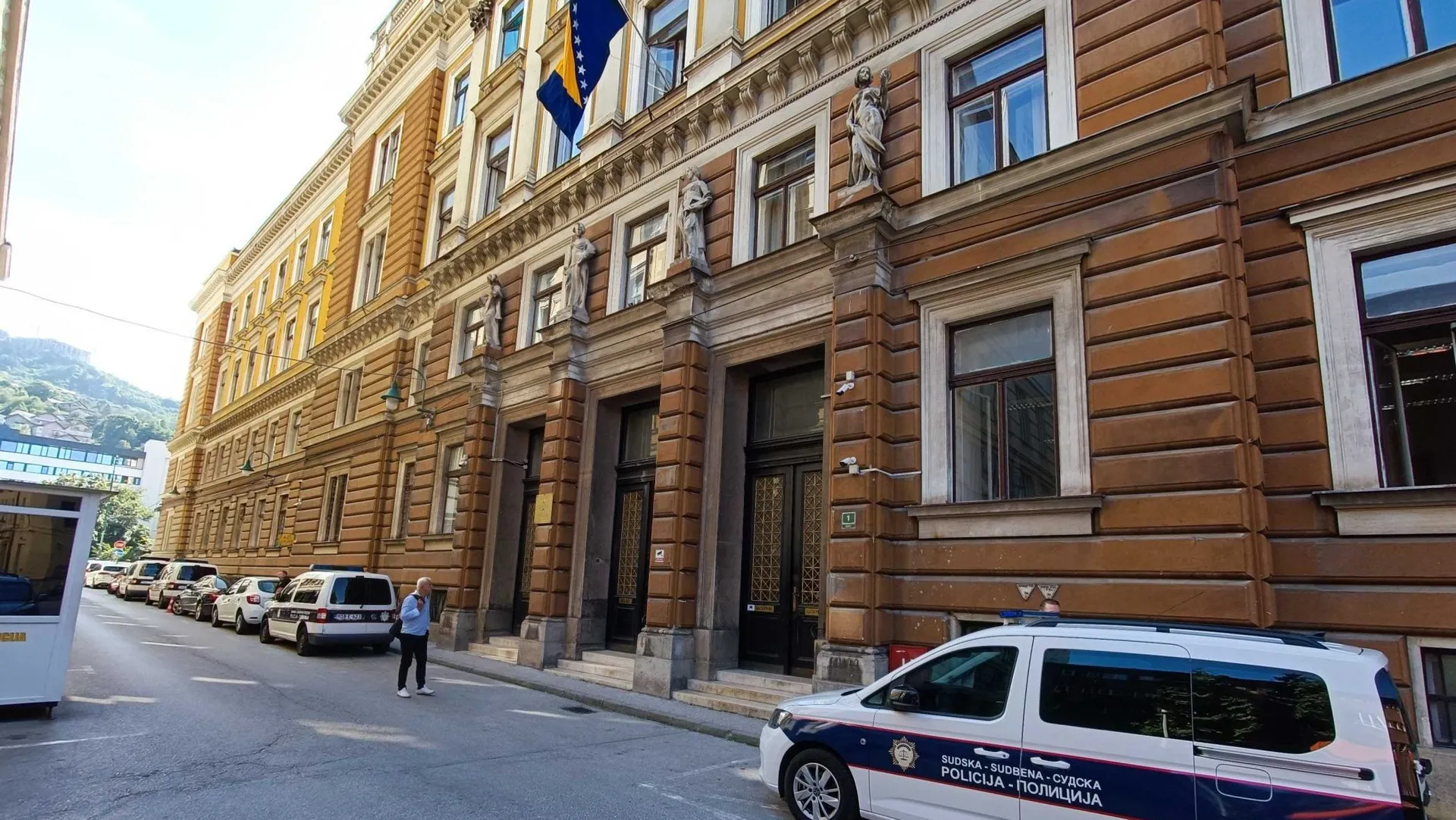 Određen jednomjesečni pritvor Adnanu Lokvančiću koji je ubio majku i brata