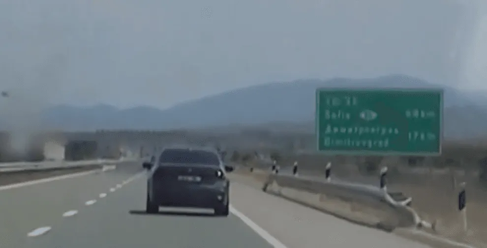 (VIDEO) Divljanje 241 kilometar na sat autoputem: Policija objavila zabrinjavajući snimak