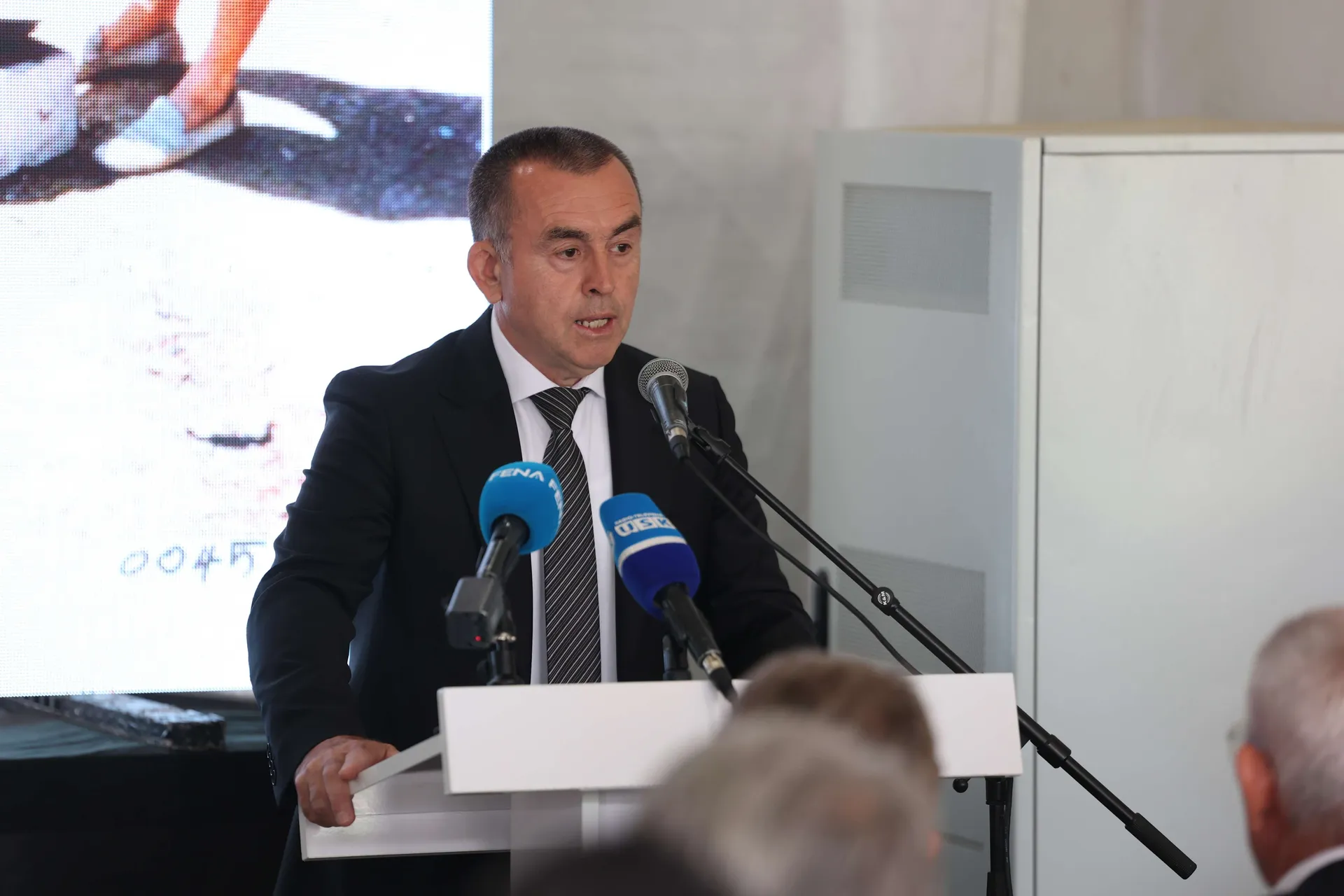 Tri decenije čekanja na dostojanstven ukop: U Kamičanima ispraćeno pet prijedorskih žrtava - slika 3