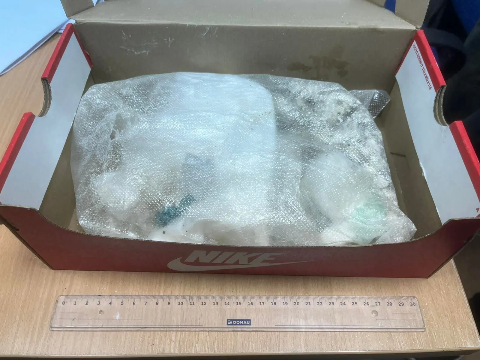 Slučaj u BiH, u šumi pronađena gomila spida, droga bila u kutiji za patike