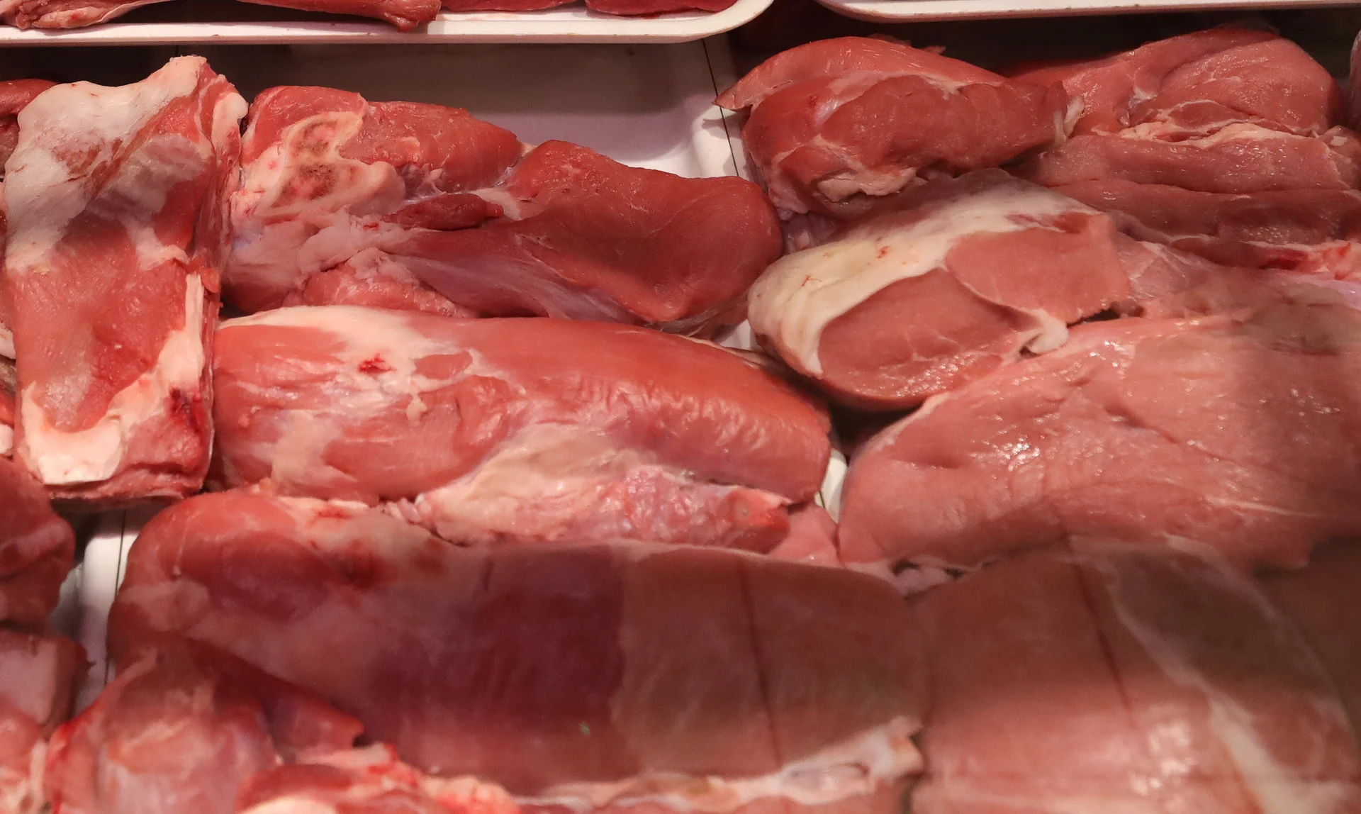 Istražili su je li meso iz mesnice zaista bolje od onog iz supermarketa