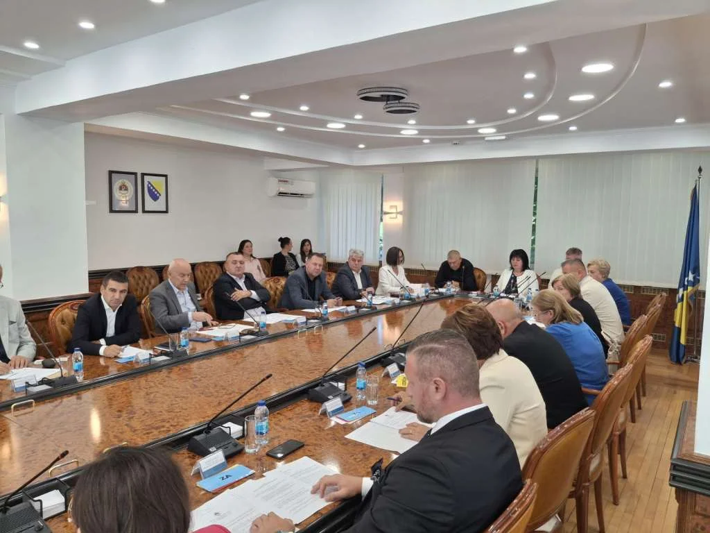 Scenarij na koji su upozoravali: Bošnjaci u entitetu RS su pušteni niz vodu