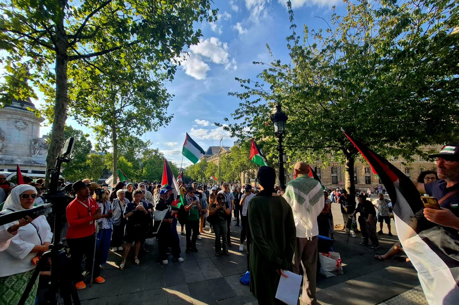 Konvoj za Palestinu krenuo prema Srebrenici, građani ga čekaju u Sarajevu