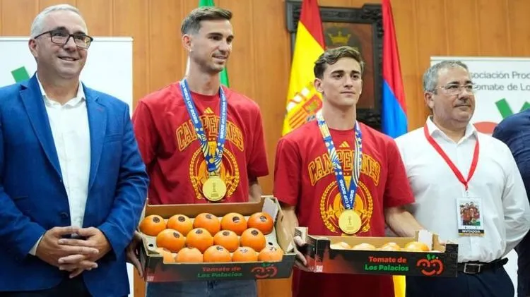 Neobičan poklon za svetske prvake u fudbalu - 150 kilograma paradajza