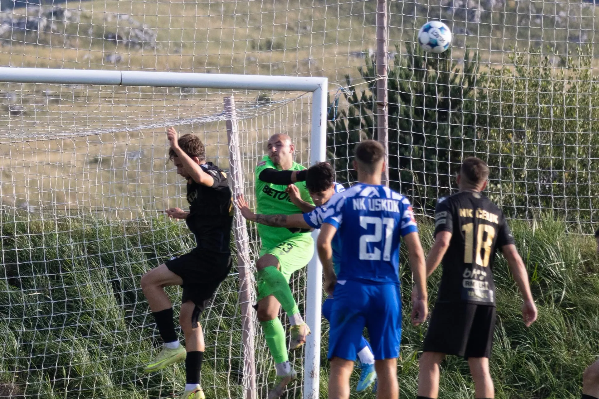 WWin okršaj na pripremama, Široki Brijeg i Čelik se sastaju na Kupresu