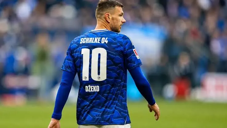 Džeko pristao ostati u Schalkeu i potpisat će ugovor do 2027. godine