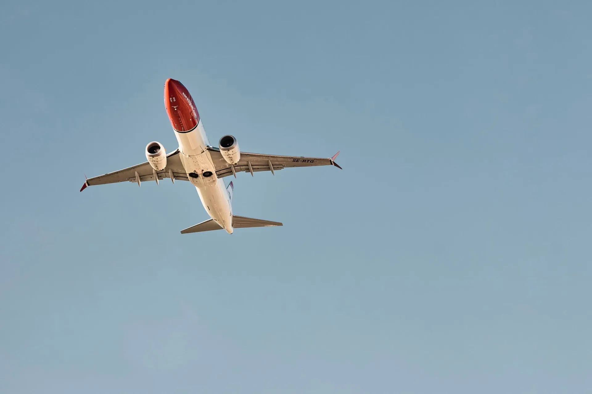 Drama na letu za Dubrovnik, avion zbog napuklog prozora sletio u Beč