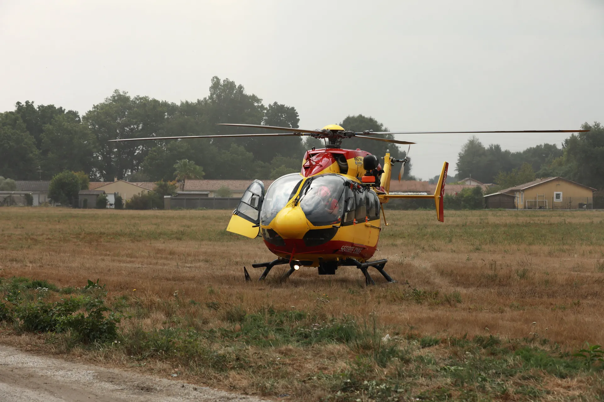 Šumski požari haraju jugozapadnom Evropom, hiljade angažovanih u gašenju - slika 6
