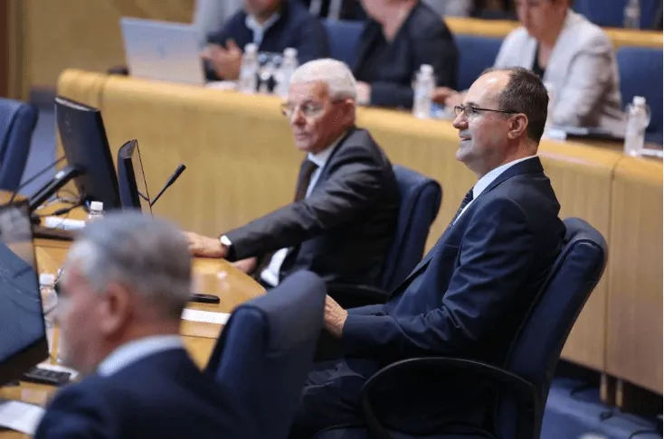 Sjednica Doma naroda PSBiH prekinuta, Čović poželio svima da se odmore