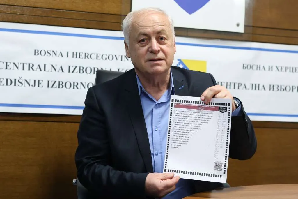 Birači će se identificirati otiskom prsta, a glasovi brojati elektronski i ručno