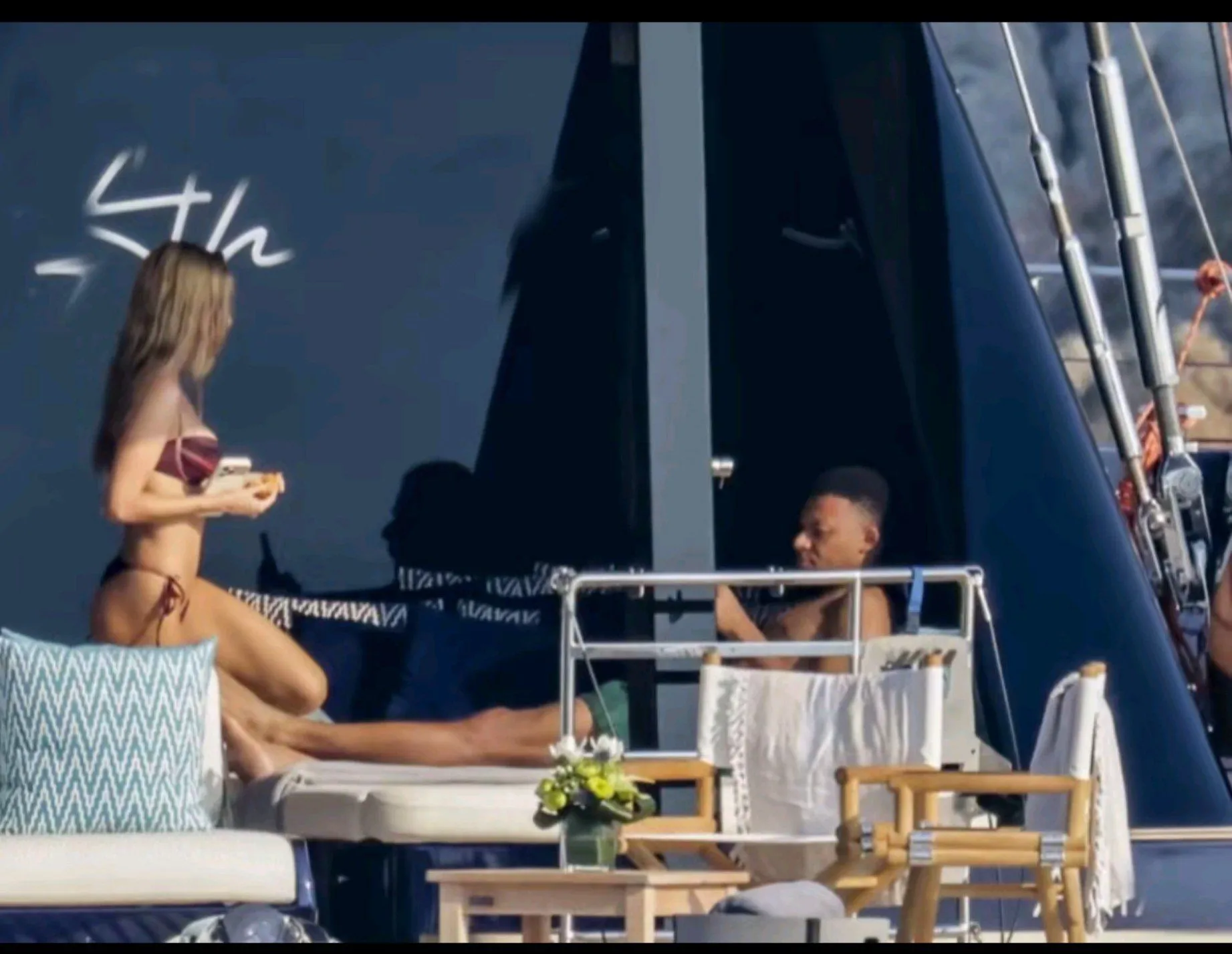 Kylian Mbappe i zvijezda serije „Elite“ zajedno snimljeni na luksuznoj jahti na Sardiniji