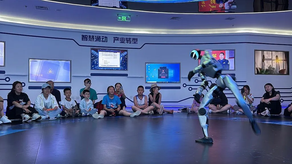 Kina širi lepezu izvoznih proizvoda, veliki rast u robotici, automobilizmu i AI