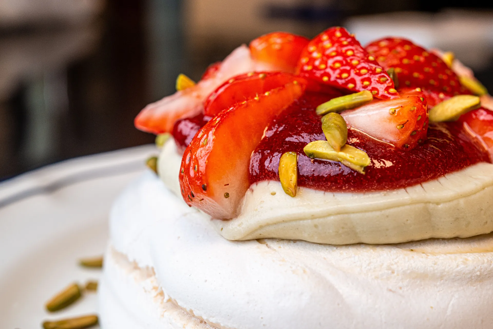 Klasik koji je najbolji u ljetnim danima: Pavlova i recept koji svaki put uspije