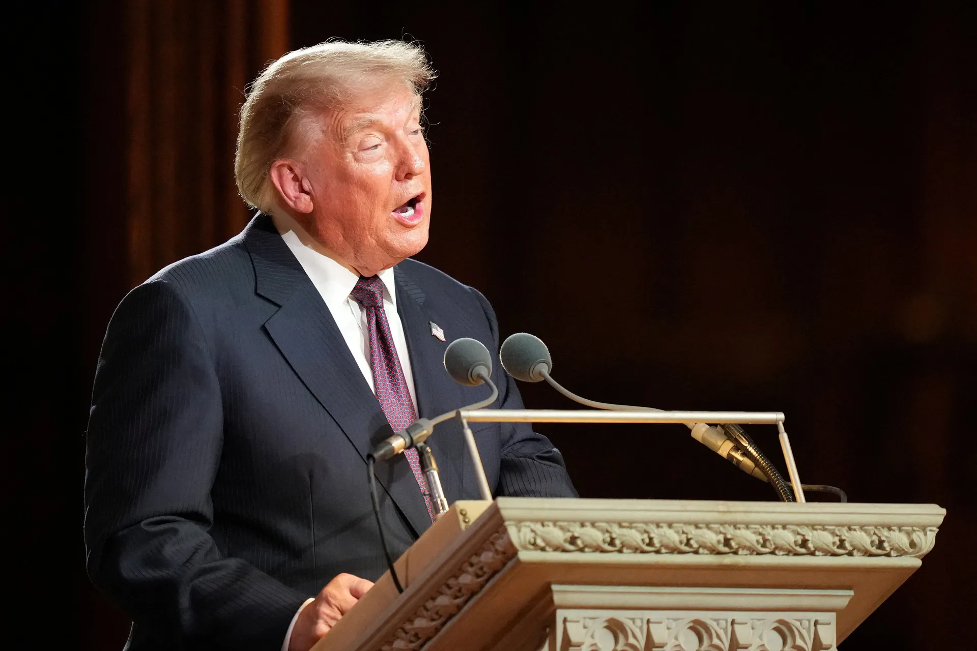 Trump gubi podršku među ključnom demografijom, pao na najniži nivo od preuzimanja dužnosti