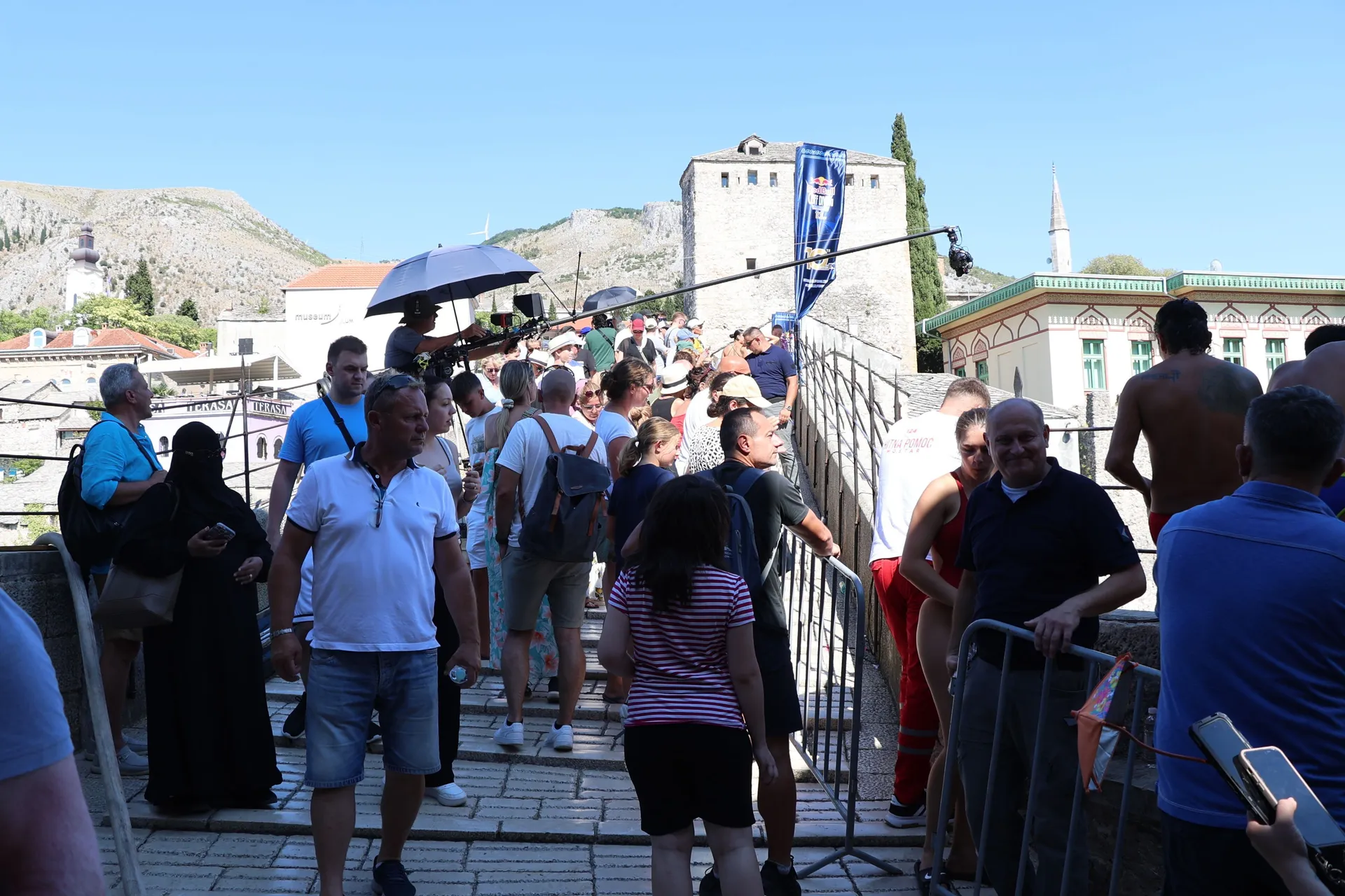 Počelo jubilarno izdanje Red Bull Cliff Diving Svjetske serije u Mostaru