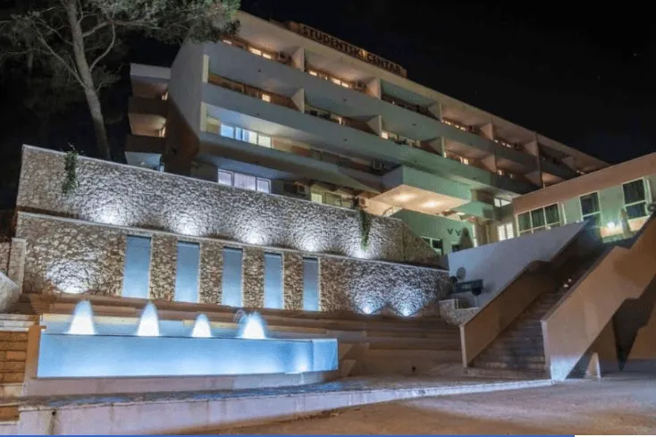 Skoro 400 prijava za studentski dom u Mostaru, smještaj dobilo 260 studenata