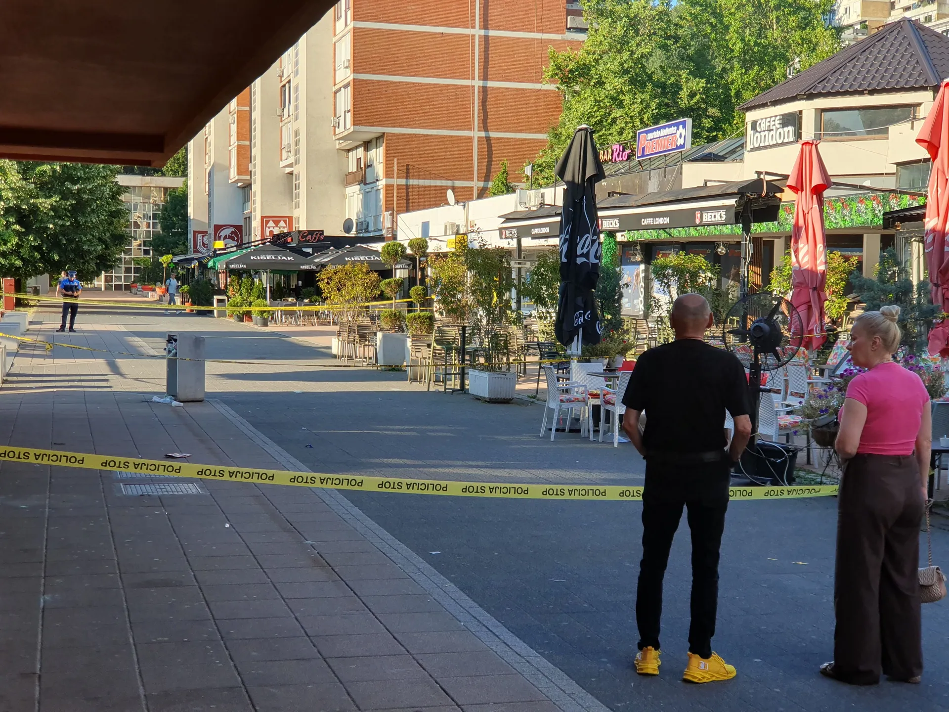 Evakuirano područje na Ciglanama, policija provjerava dojavu o bombi u bašti kafića