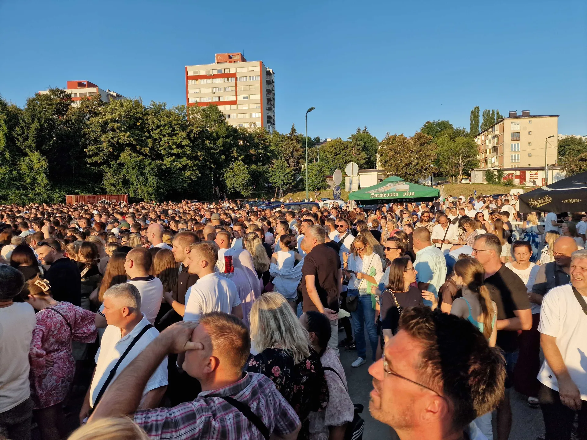 Velika gužva ispred Koševa